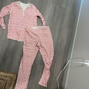 Roller rabbit pajama set red hearts in size medium!